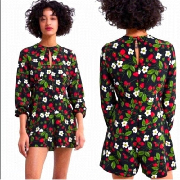 ZARA Black Strawberry Pattern 3/4 Sleeve Romper Sz S - Picture 1 of 6